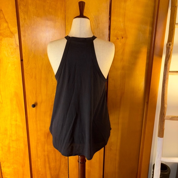 American Eagle Outfitters Charcoal Halter Tank Top with Cut Out - Picture 2 of 3